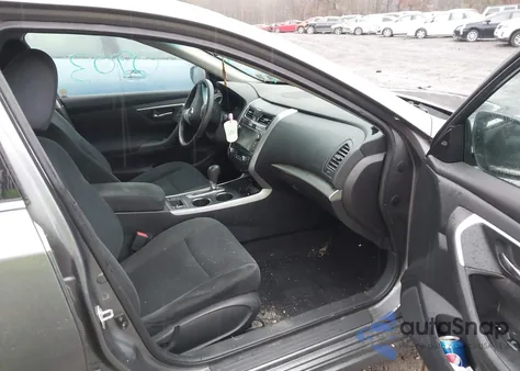 2015 Nissan Altima 2.5 Sv from USA, damaged, VIN 1N4AL3AP2FC234582